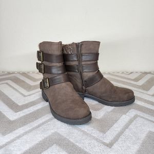Brown boots 6.5